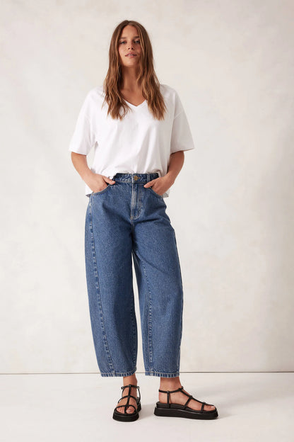 Tapered Barrel Jean - Indigo